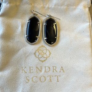 KENDRA SCOTT Black and Silver Elle Earrings